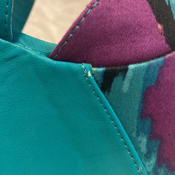 Dollhouse Mayans multi colored platform wedges - Picture 12 of 13